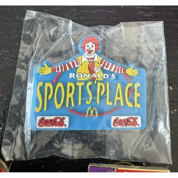 Lot Of 6 1996 Olympics Atlanta GA Coca-Cola Lapel Collectors Pins - Picture 7 of 8